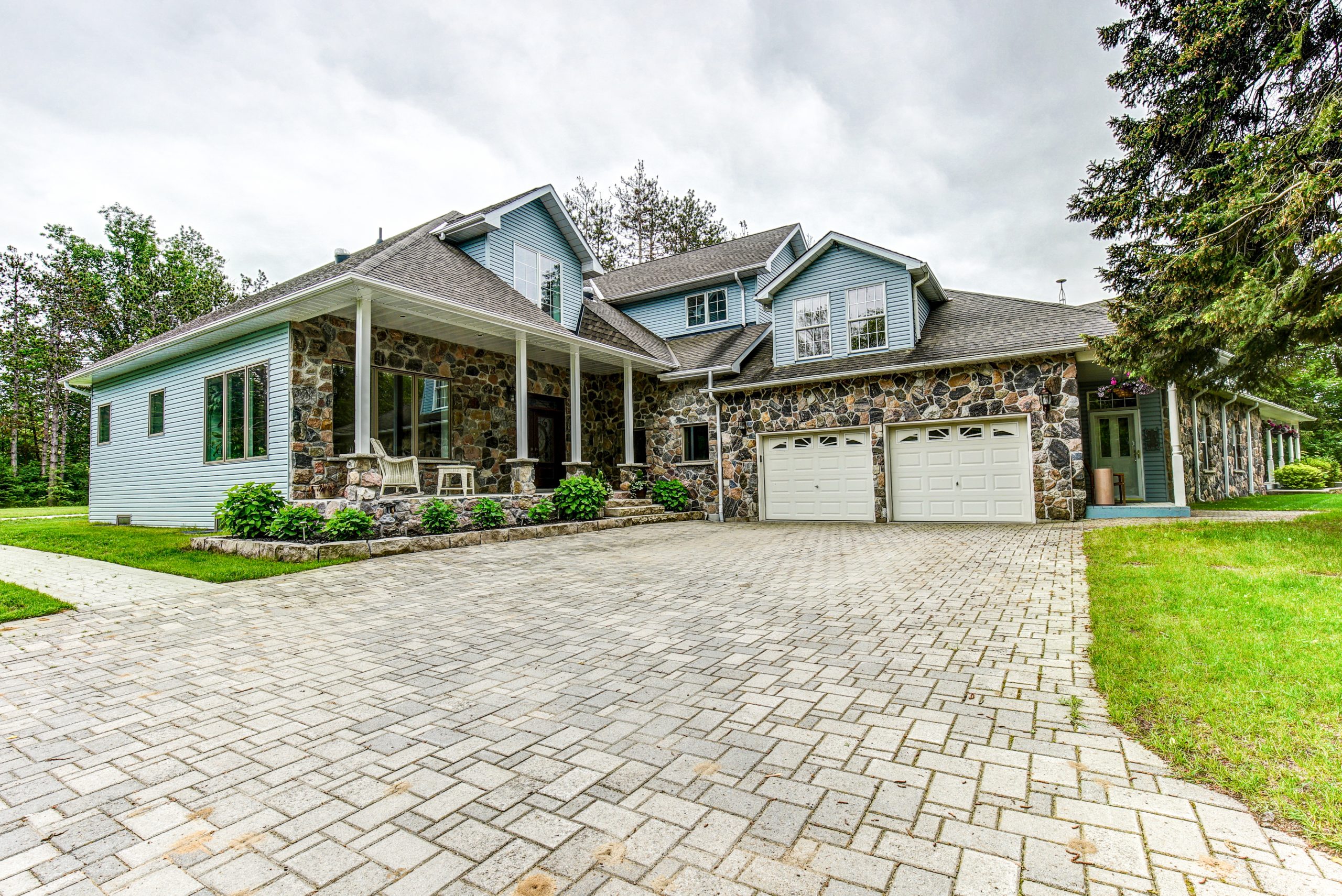 4945 Baldwin St S Calira Media